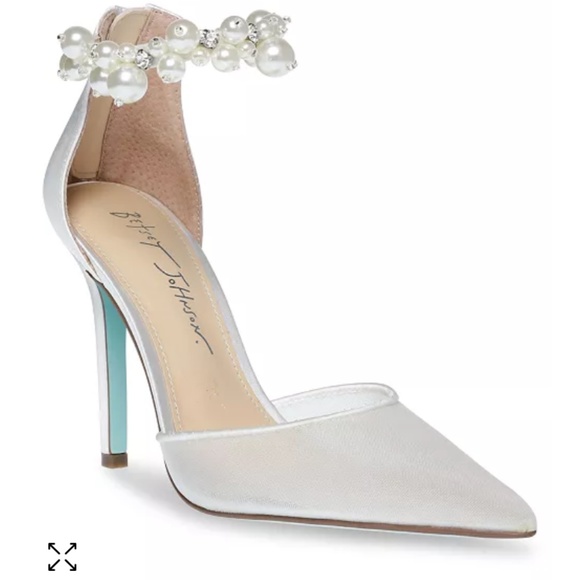 betsey johnson Jace Pointy Toe Imitation Pearl Dress Pumps - Picture 1 of 9